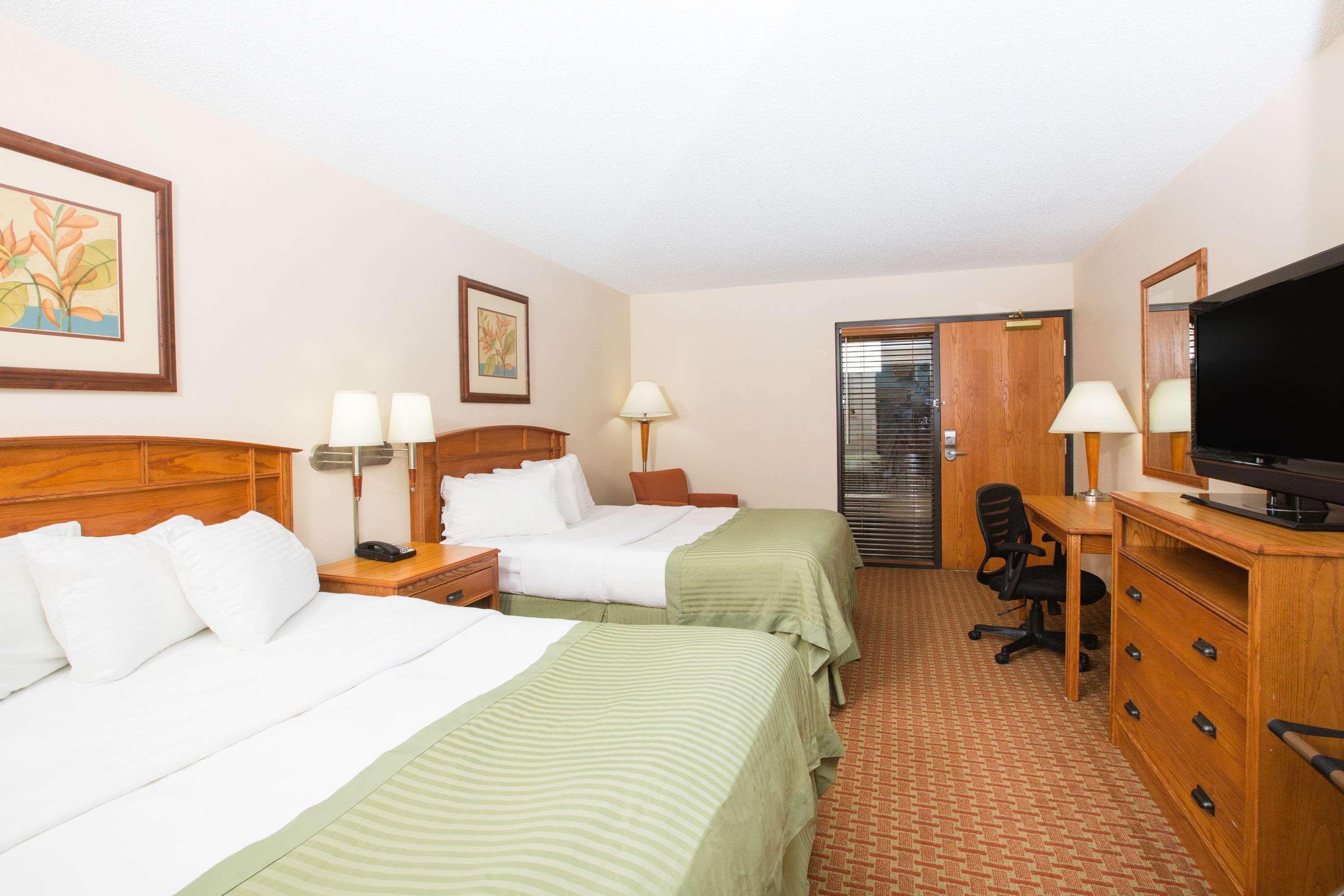 Ramada By Wyndham Des Moines Tropics Resort & Conference Ctr Urbandale Exteriér fotografie
