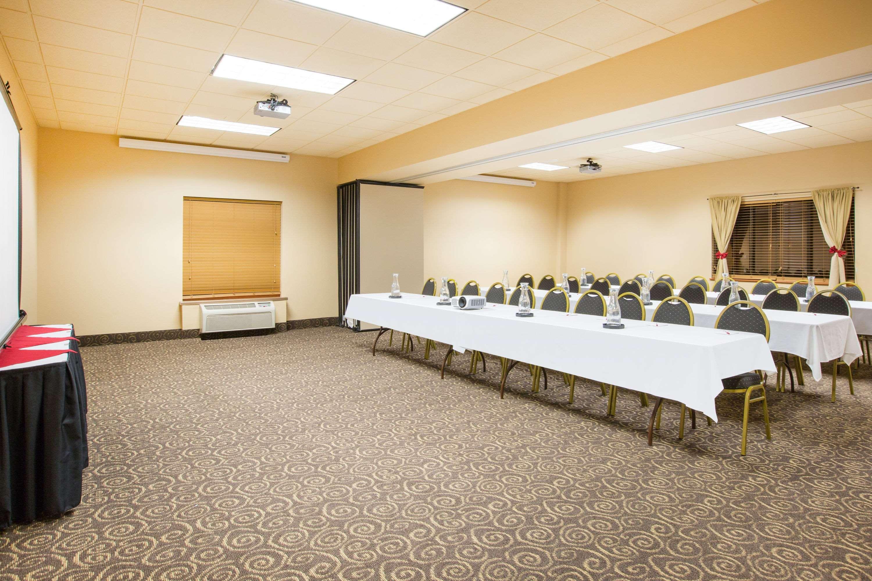Ramada By Wyndham Des Moines Tropics Resort & Conference Ctr Urbandale Exteriér fotografie